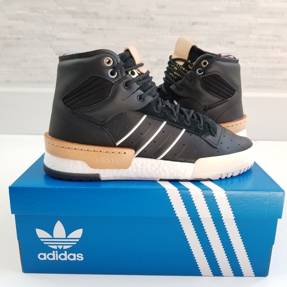 New ADIDAS Rivalry RM Sneakers - Picture 2 of 7